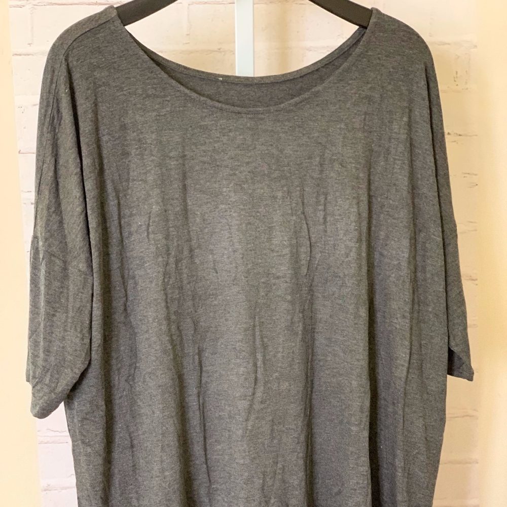 NWT Super Soft Oversized Elbow Sleeve Grey T-shirt (Buy all 5 for 25)